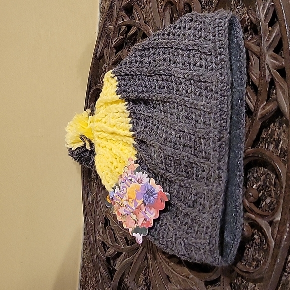 Hand Crafted Accessories - HAND CRAFTED pom-pom hat beanie HANDMADE with fleece lining at ears crochet